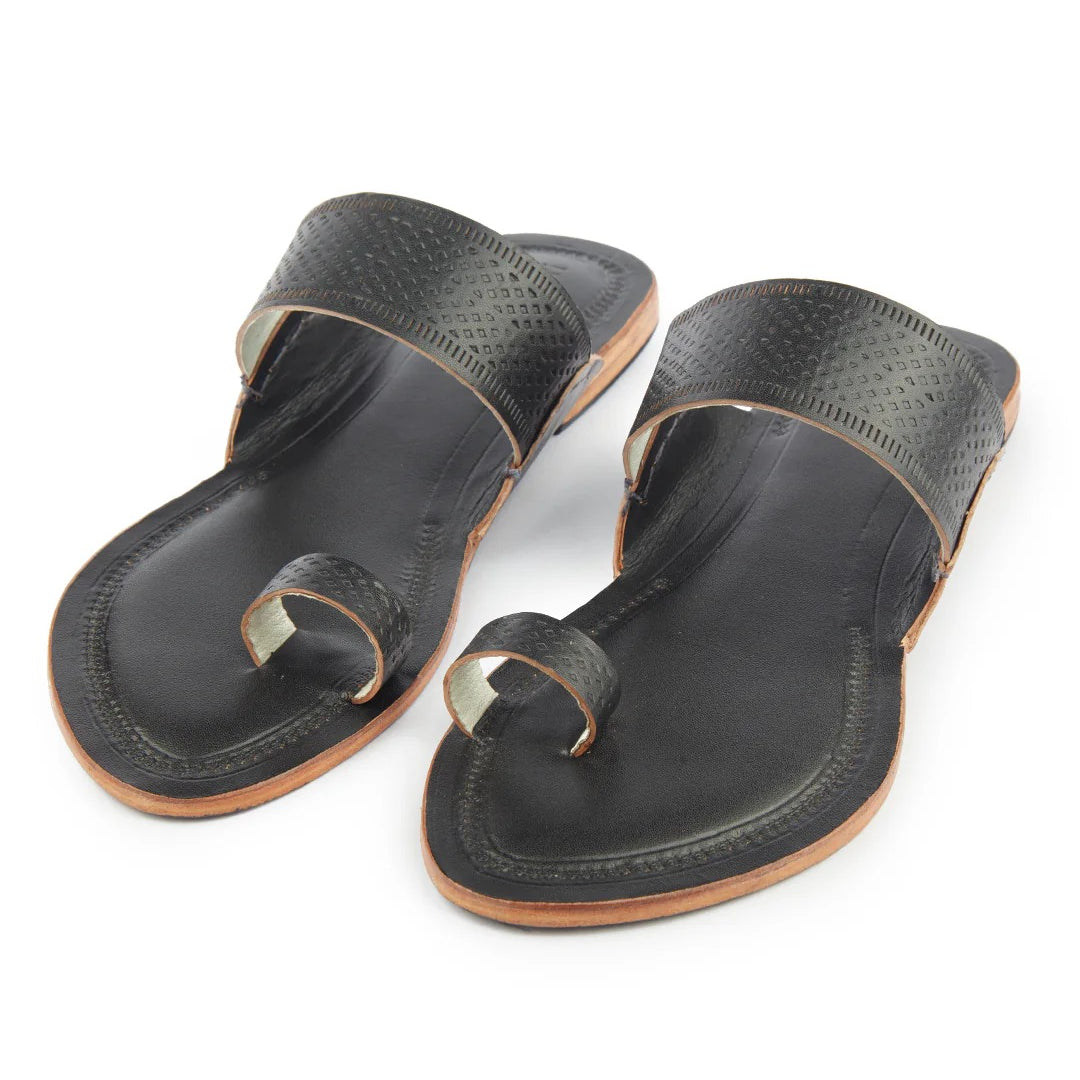 Balmy Black women's kolhapuri chappal