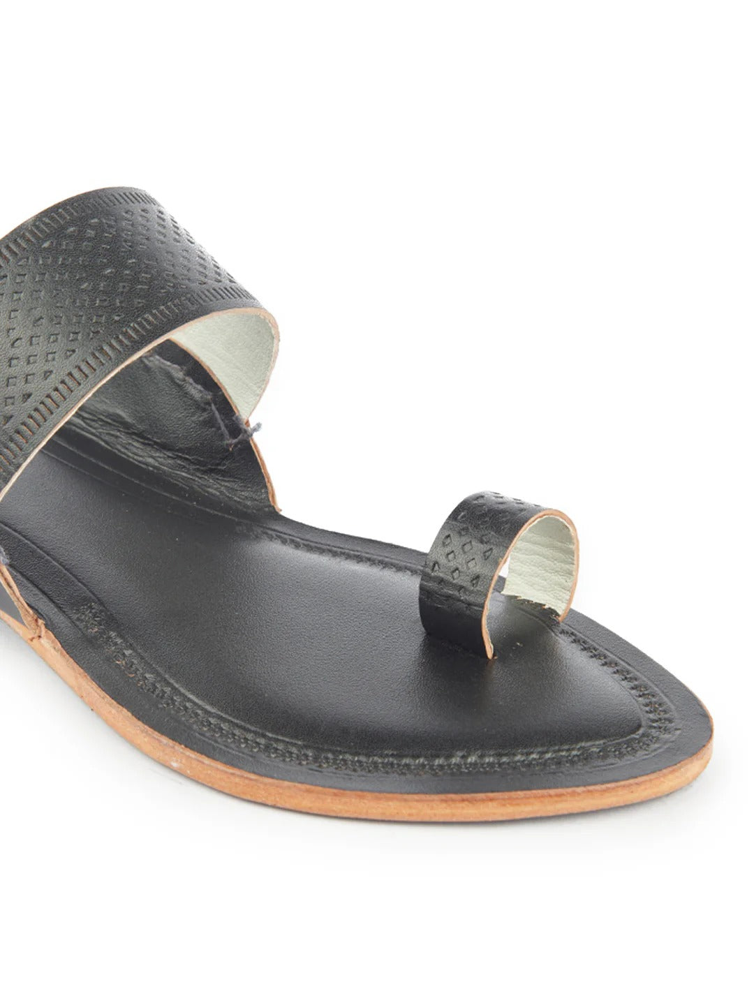 Balmy Black women's kolhapuri chappal