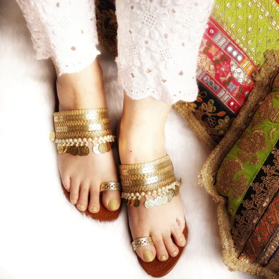 Dilbar Hand Crafted kolhas
