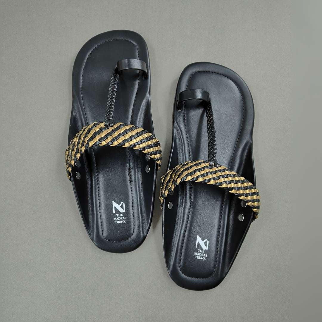 Desi Atlas Black Antique