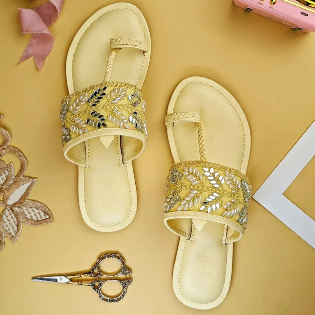 Falaq Nawab Lucknowi Kolhapuri